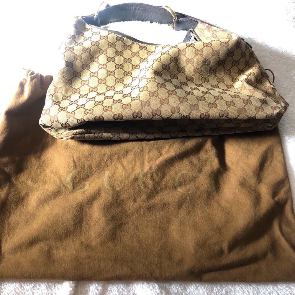 Authentic Medium G-G Canvas Gucci with dust bag